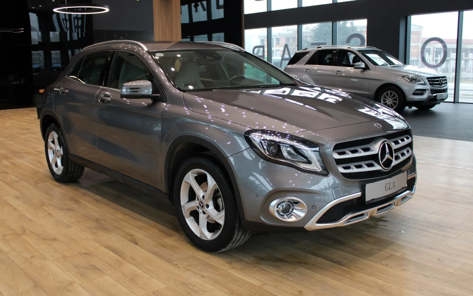 GLA 200 CDI 4Matic, 1 од 4