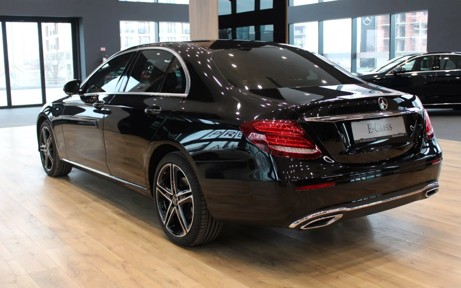 E 220d, 2 од 4