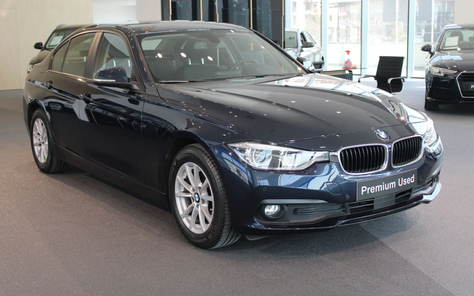 BMW 320d, 1 од 4