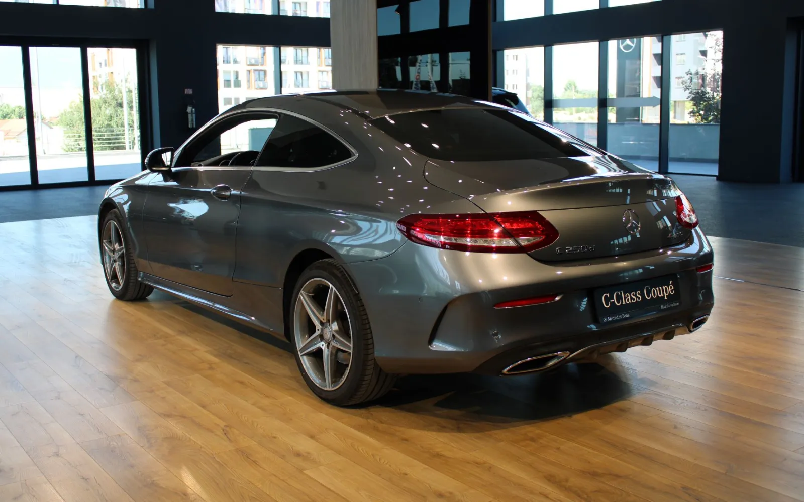C 250d 4Matic Coupe, 2 од 4