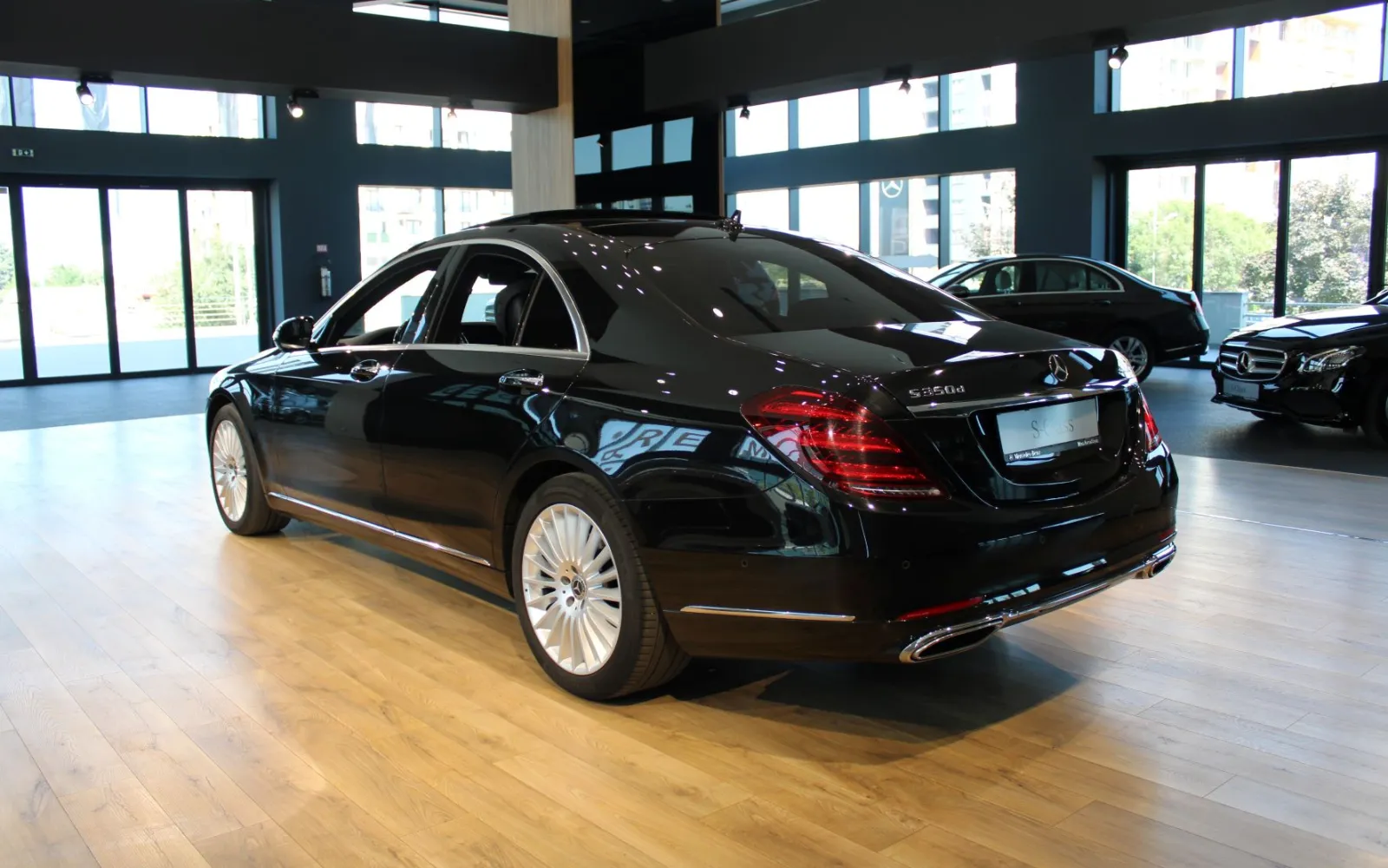 S 350d 4Matic, 2 од 4
