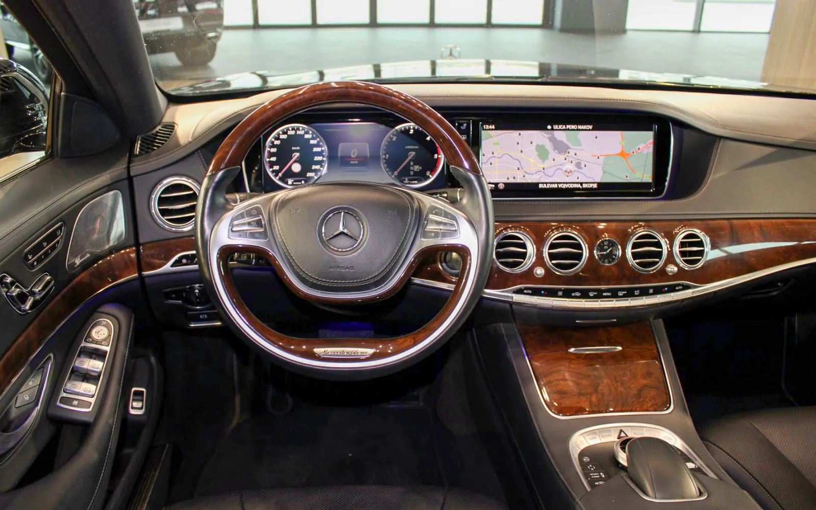 S 350d 4Matic Long, 3 од 4