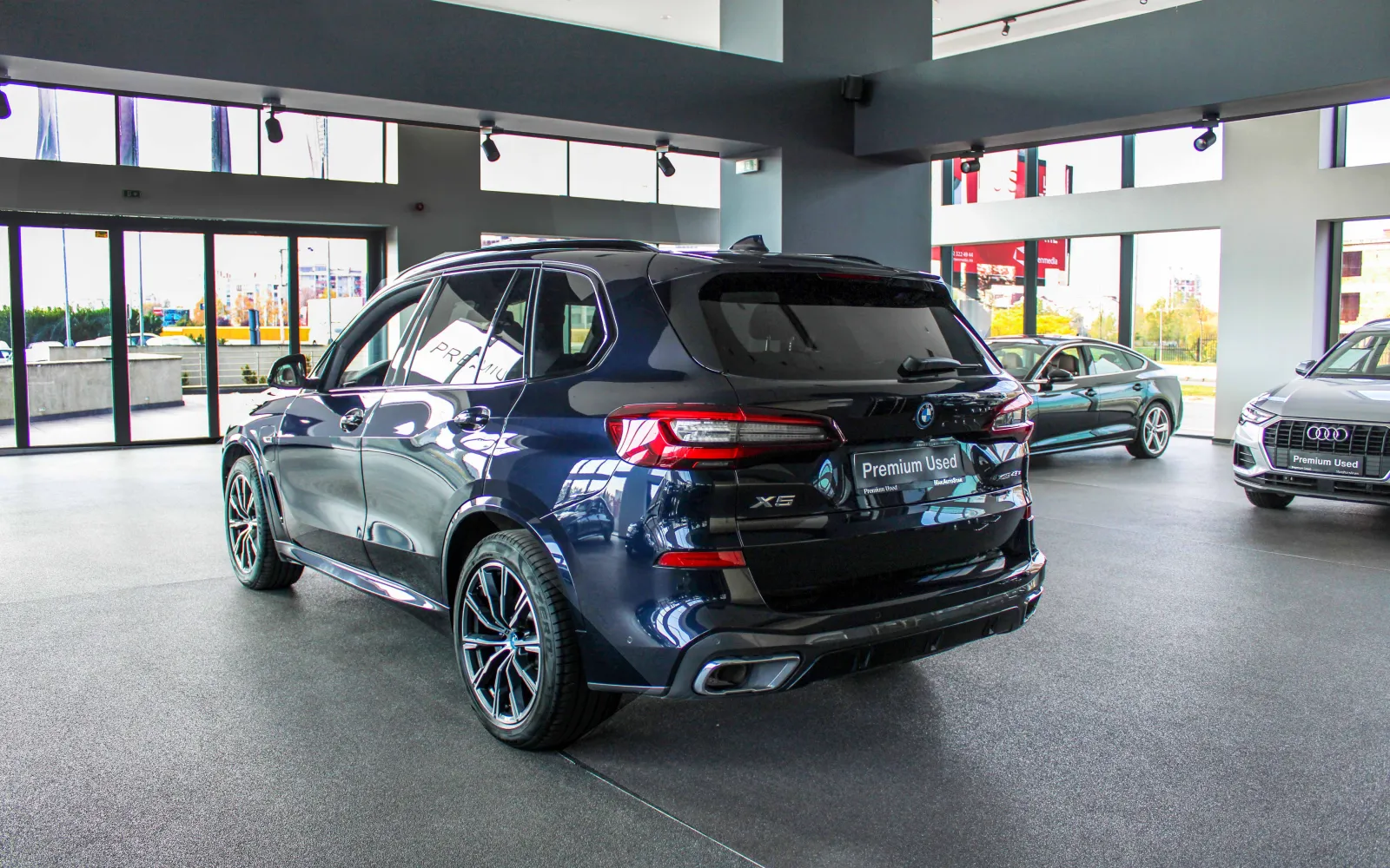 X5 Xdrive 45e, 2 од 4