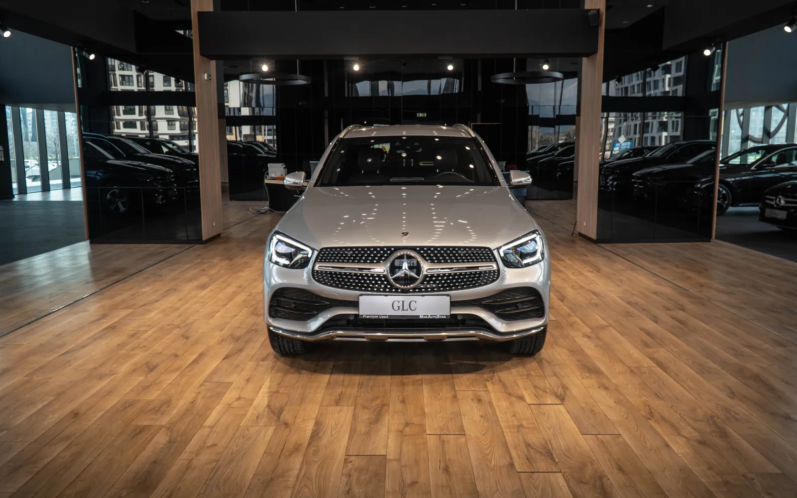 GLC 300 DE 4Matic, 2 од 4