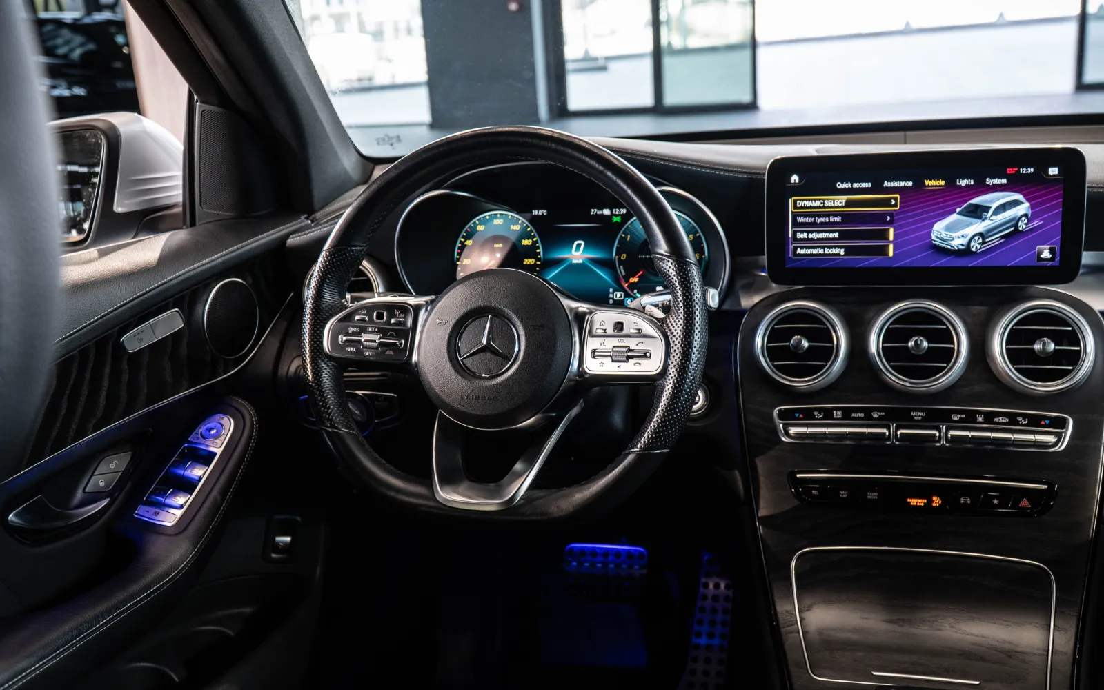 GLC 300 DE 4Matic, 3 од 4