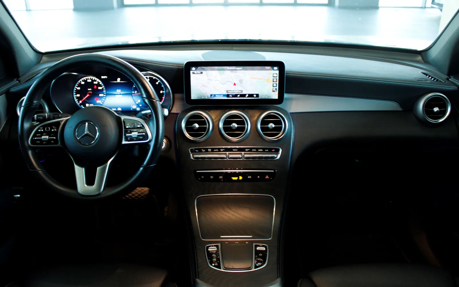 GLC 200 D 4Matic, 3 од 4