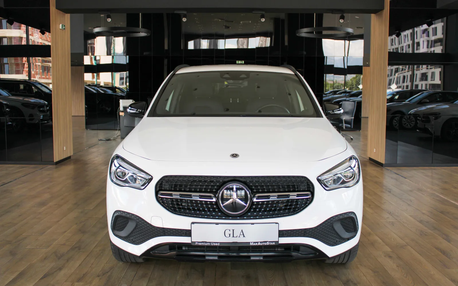 GLA 200, 4 од 4